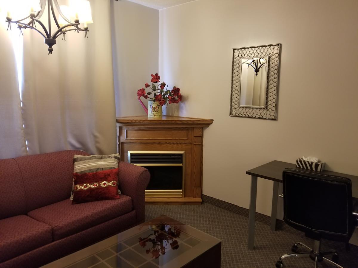 Knights Inn Удсток Екстериор снимка