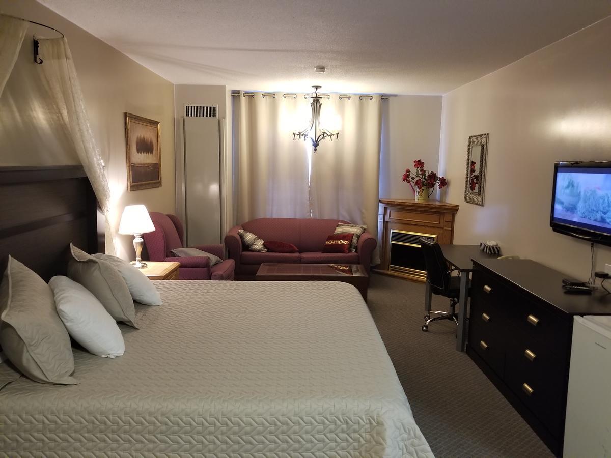 Knights Inn Удсток Екстериор снимка