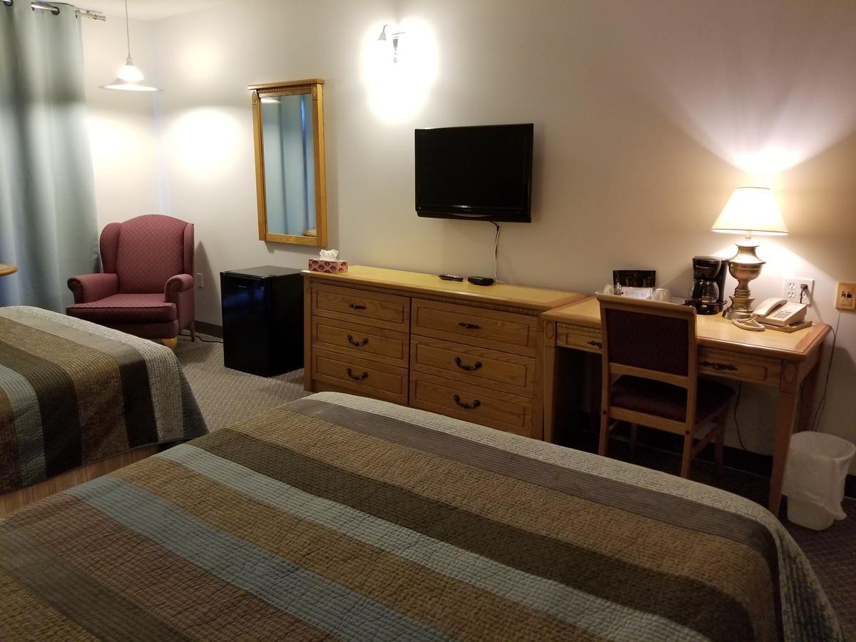 Knights Inn Удсток Екстериор снимка